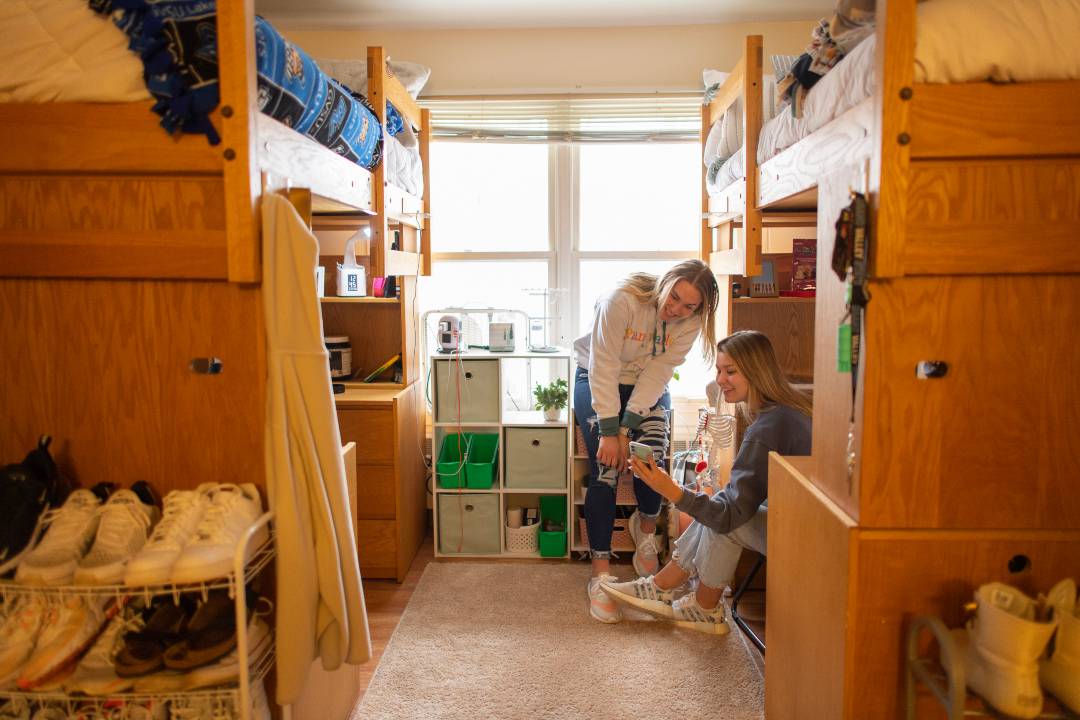 Students in a suite style room